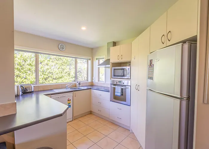 Farrant Family Escape Roomy Retreat Holiday home Wanaka
